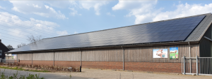 Berkel Enschot (Boerderij) ✔ Panelen: JA Solar, 464 x 320 Wp ✔ Omvormer: Huawei ✔ Opbrengst installatie: 126 MWh/jr